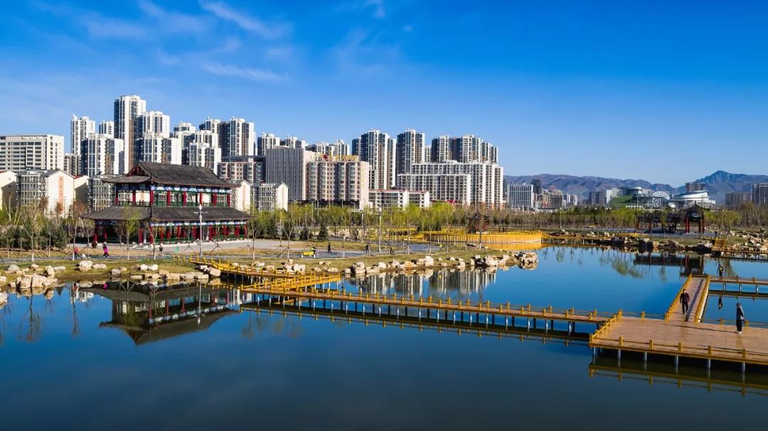 塞上古城呼和浩特,现代韵律中的历史回响